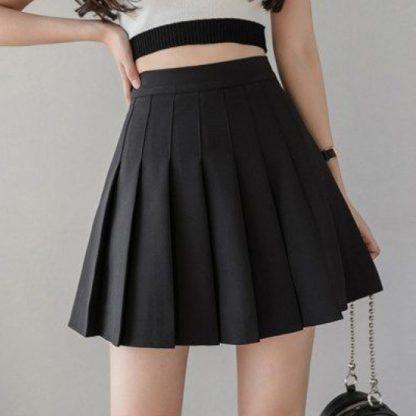 Skirt Shorts with Pleats - Image 3