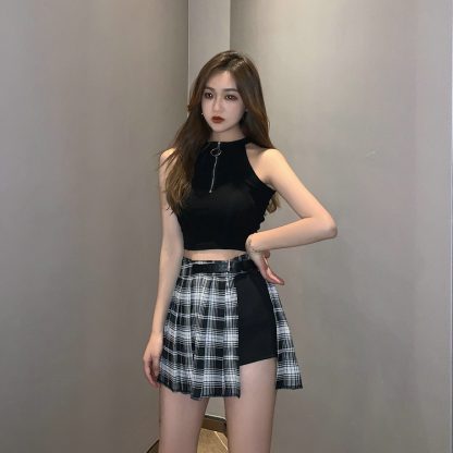 Gothic Pleated Skirt Shorts - Image 4