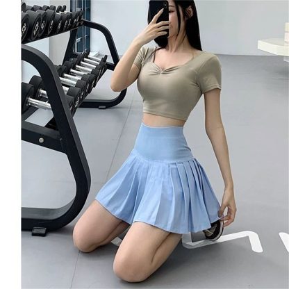 Versatile and Fashionable Pleated Skort - Image 3